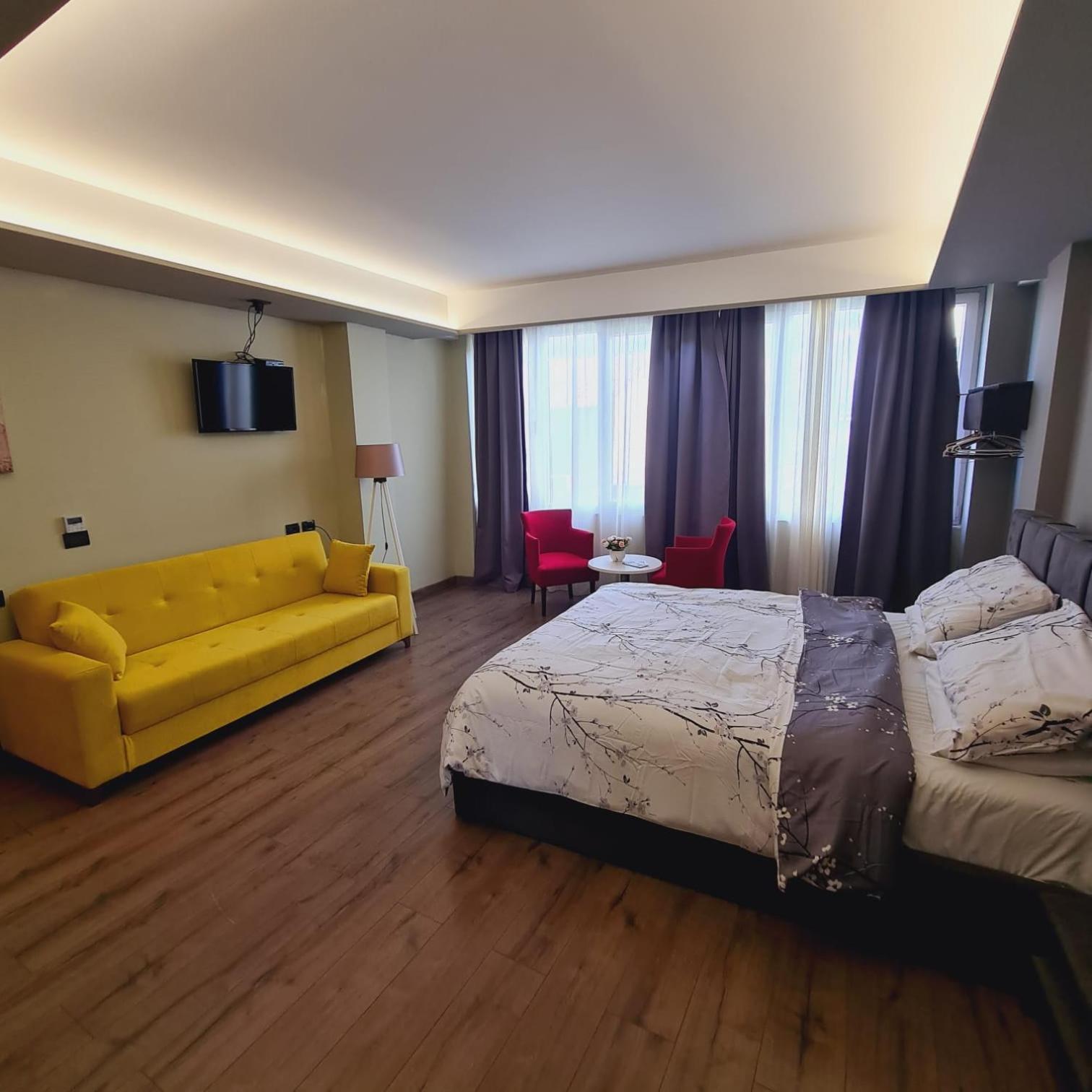 Driti Central Hotel Тирана Экстерьер фото